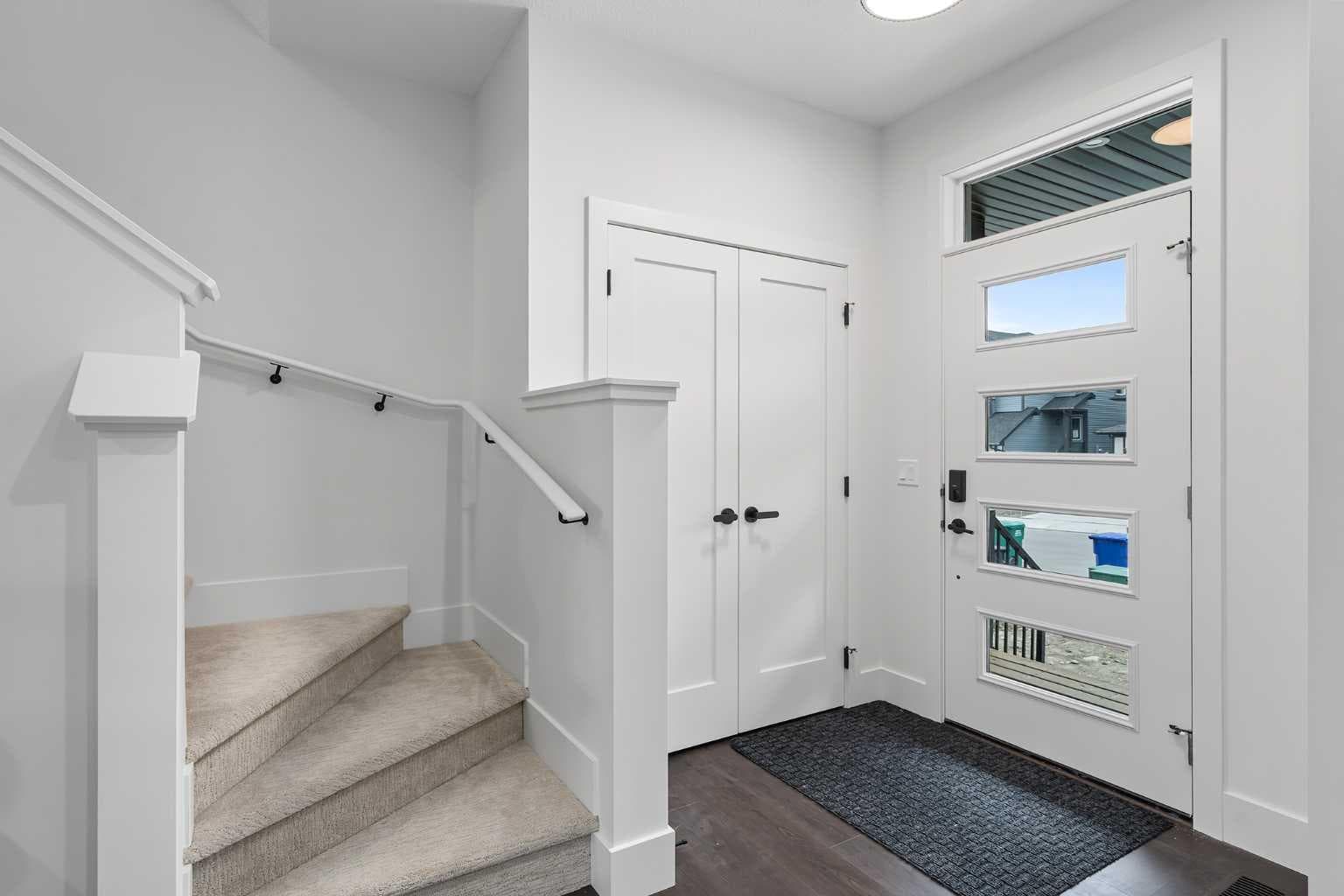 21 Silverton Glen Bay SW
