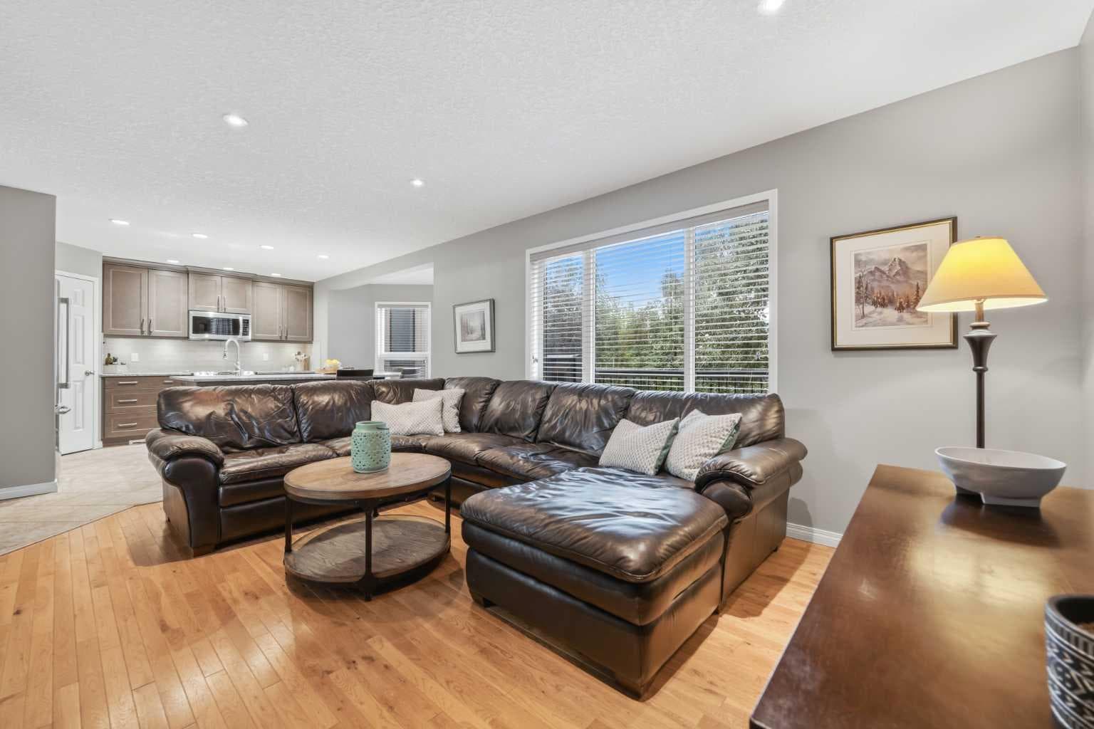 76 Valley Meadow Close NW