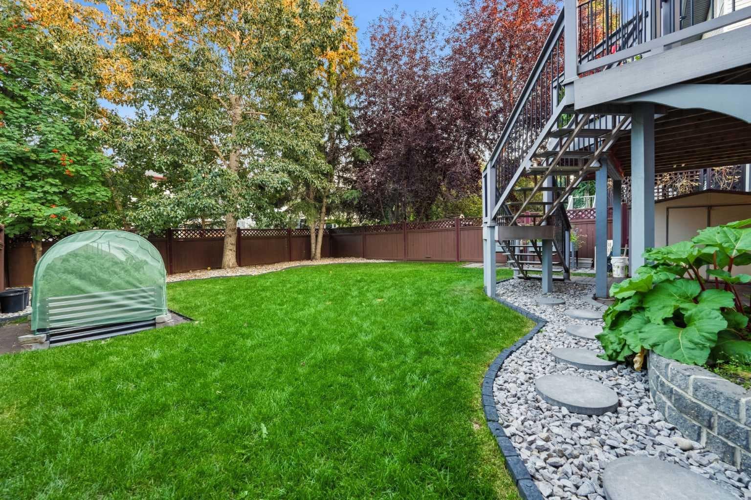 76 Valley Meadow Close NW