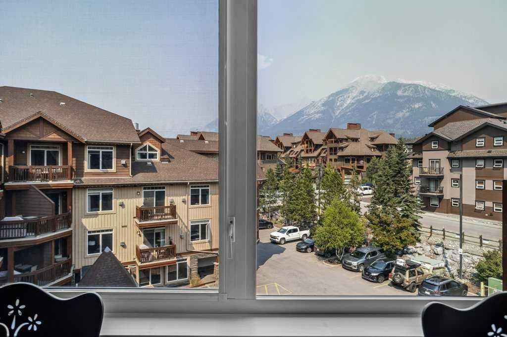 405, 190 Kananaskis Way 