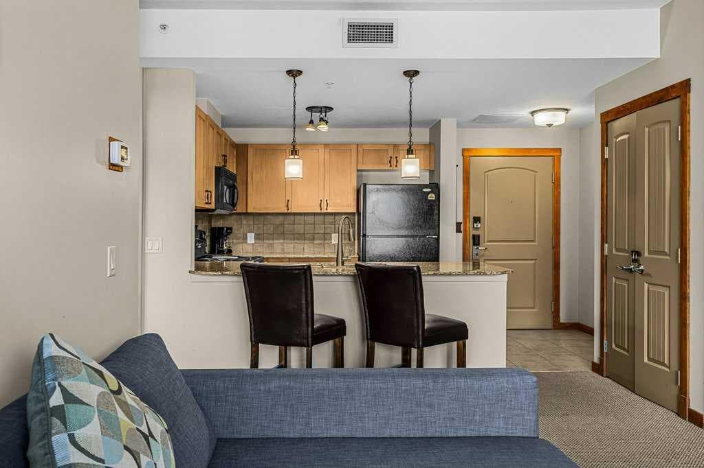405, 190 Kananaskis Way 
