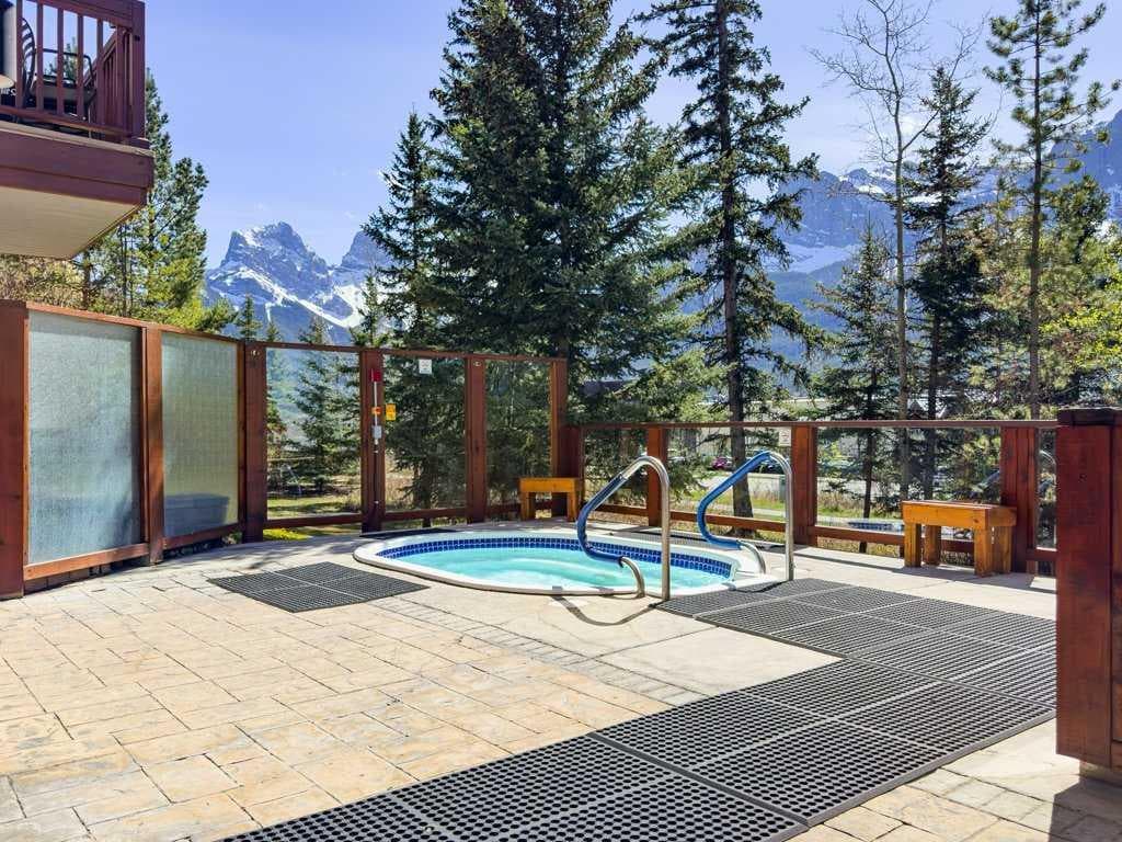 405, 190 Kananaskis Way 