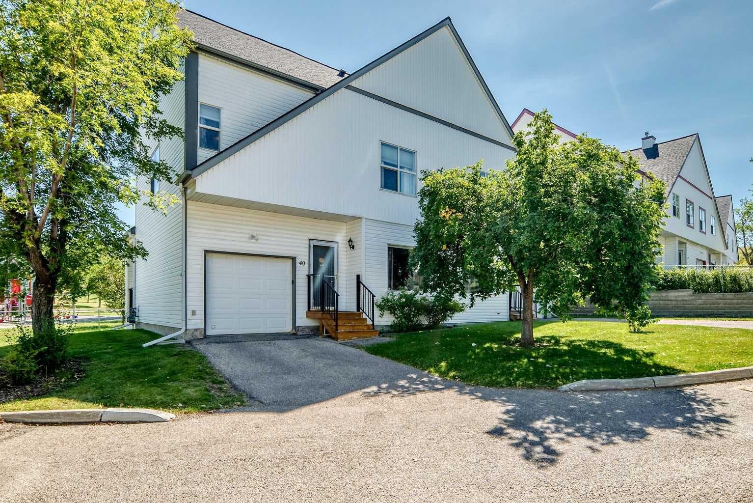 40, 200 Hidden Hills Terrace NW