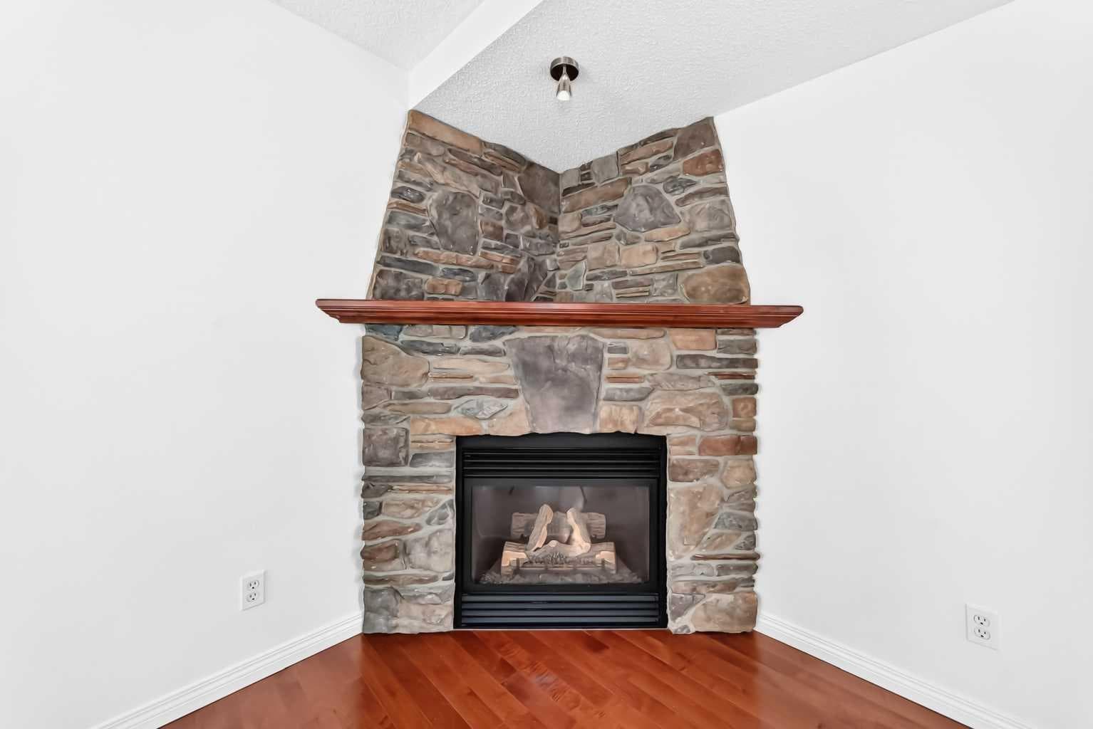 294 Cougar Plateau Way SW