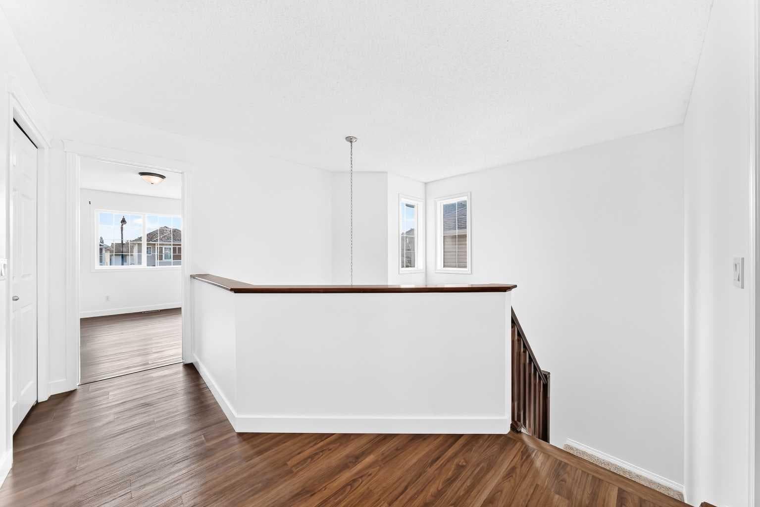 294 Cougar Plateau Way SW