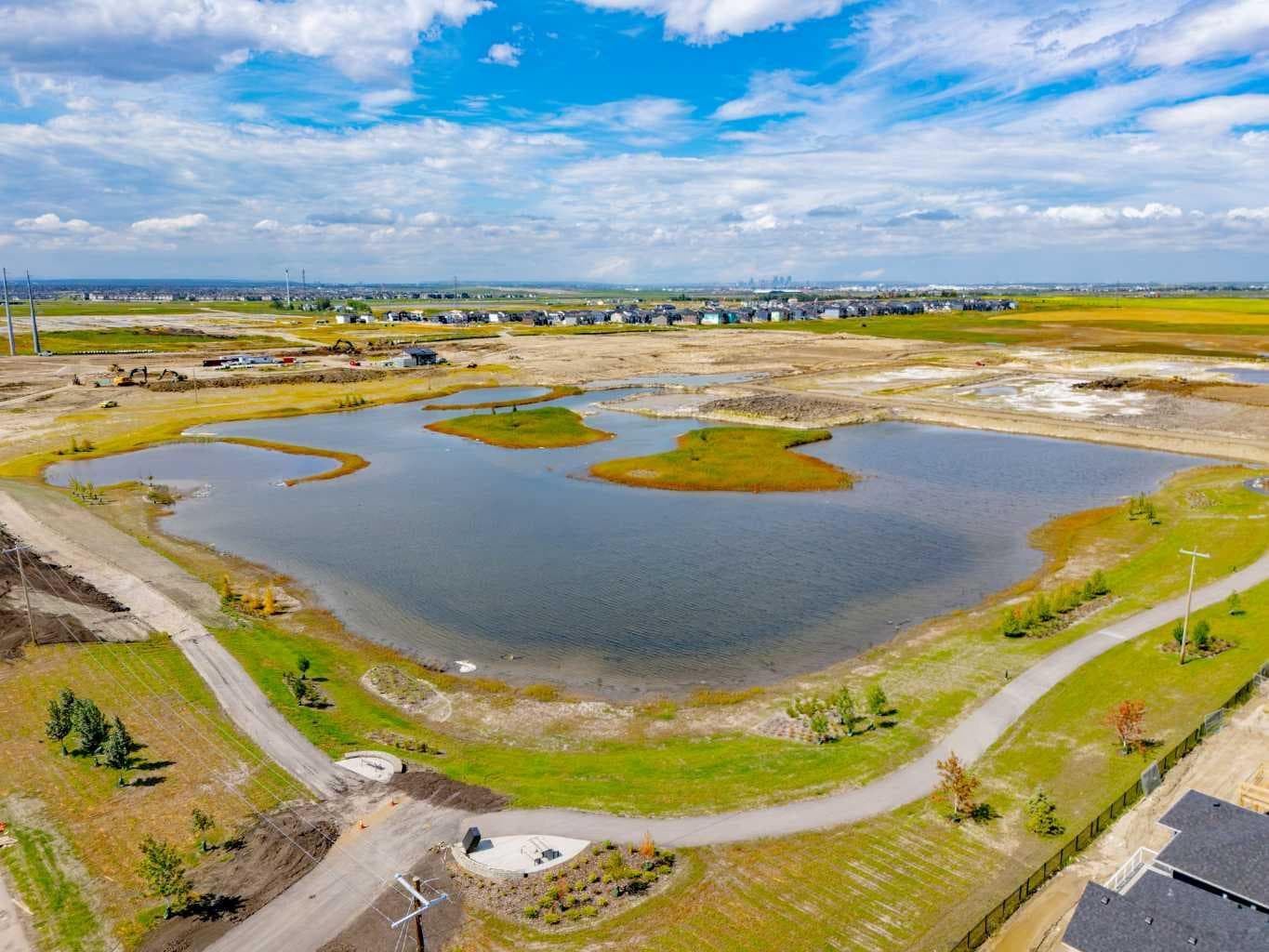 13 Silverton Glen Bay SW