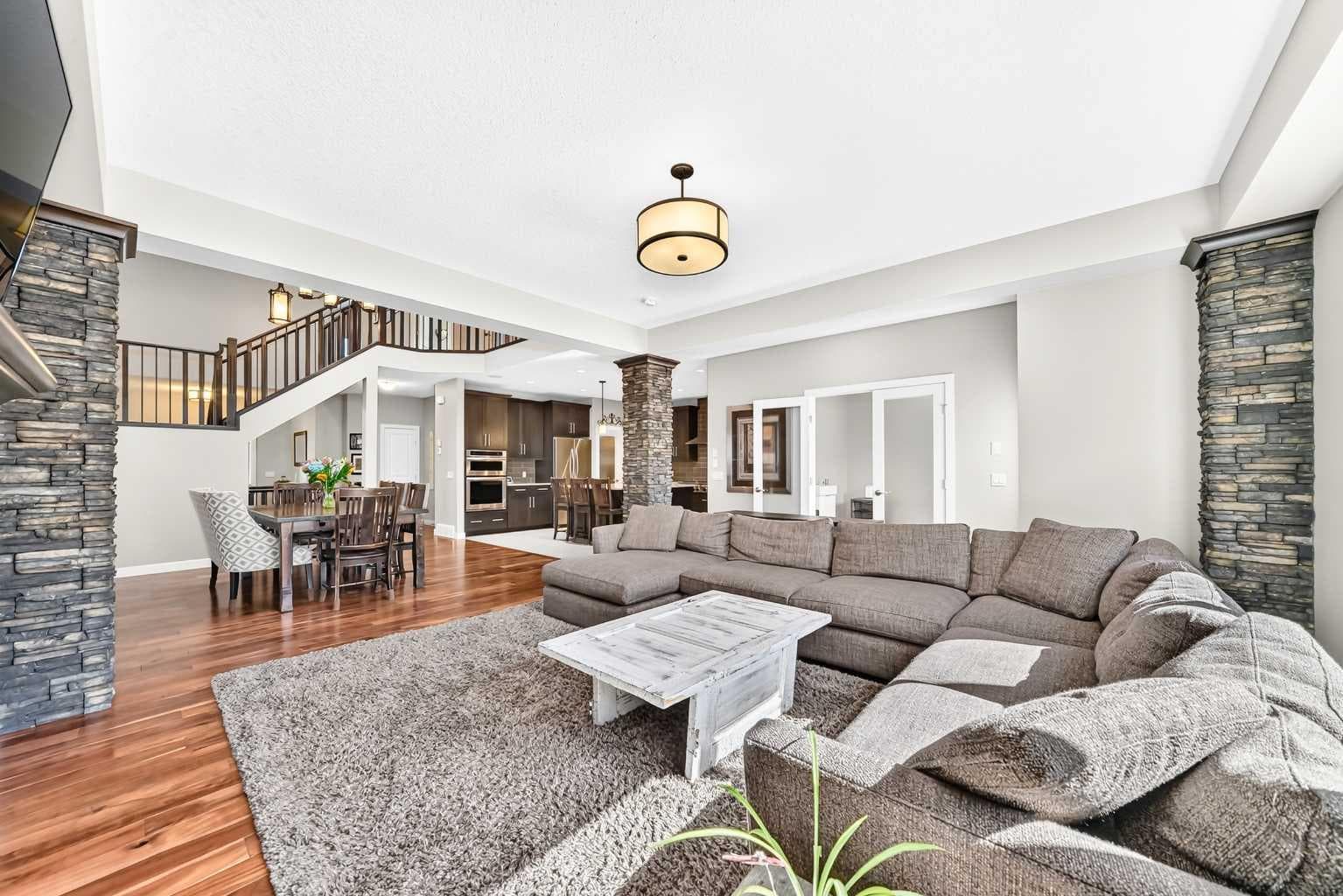 137 Aspenmere Circle 
