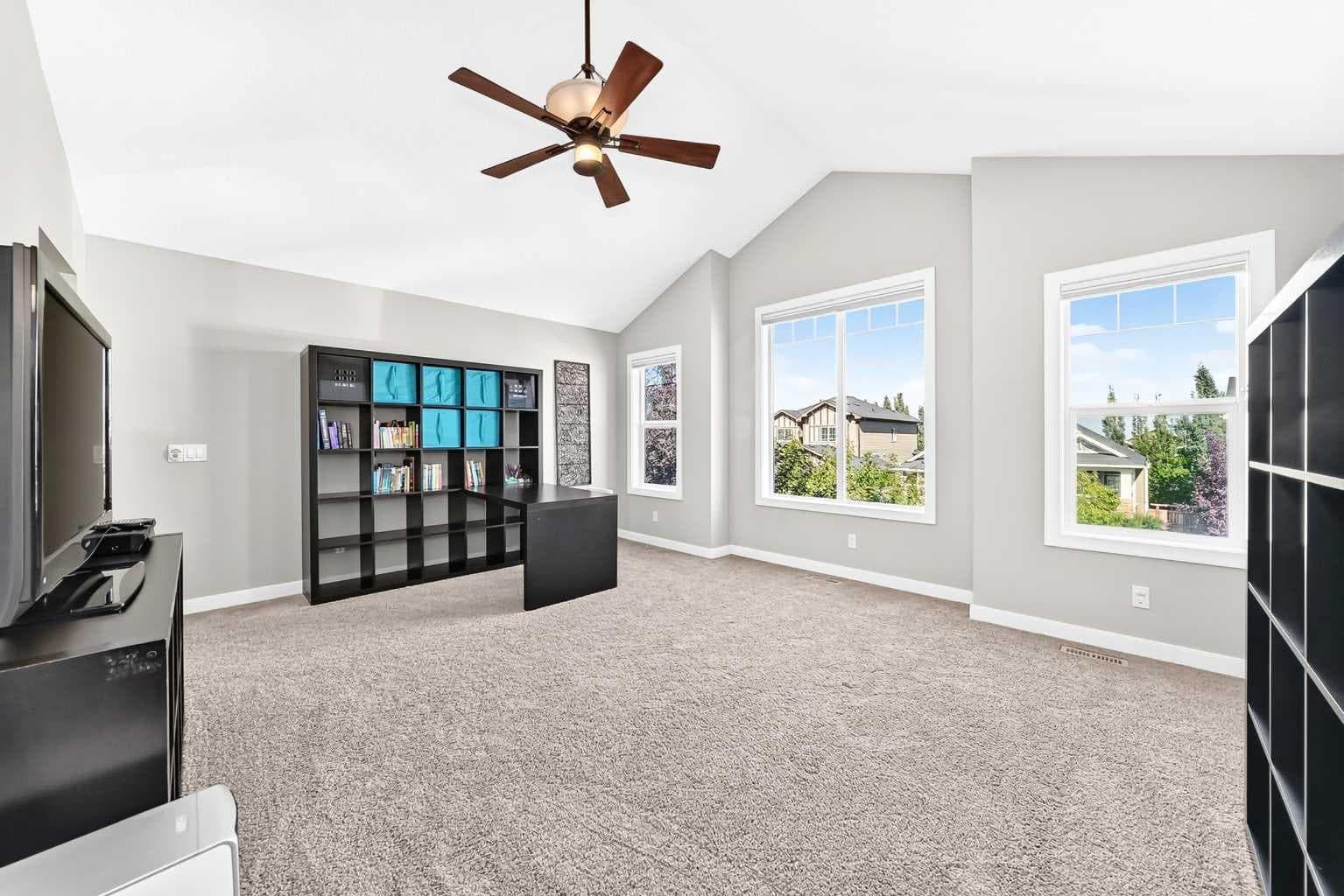 137 Aspenmere Circle 