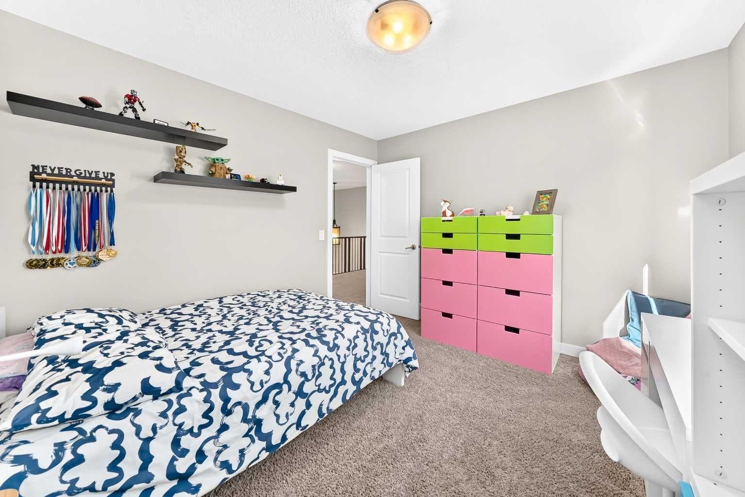 137 Aspenmere Circle 