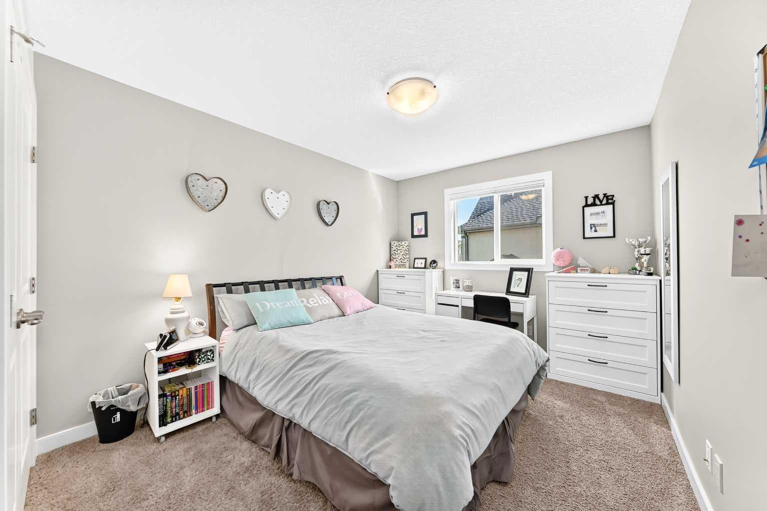 137 Aspenmere Circle 