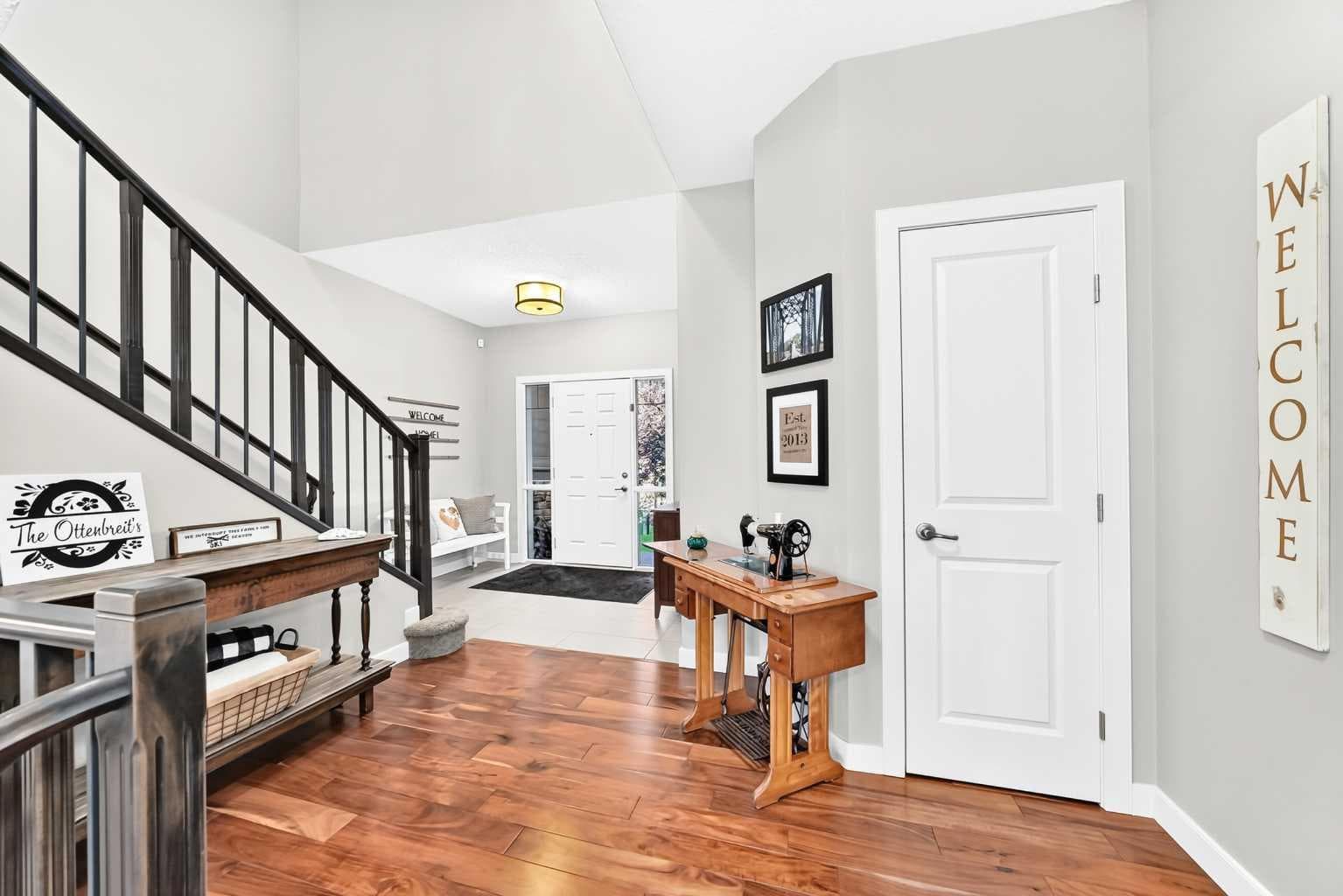 137 Aspenmere Circle 