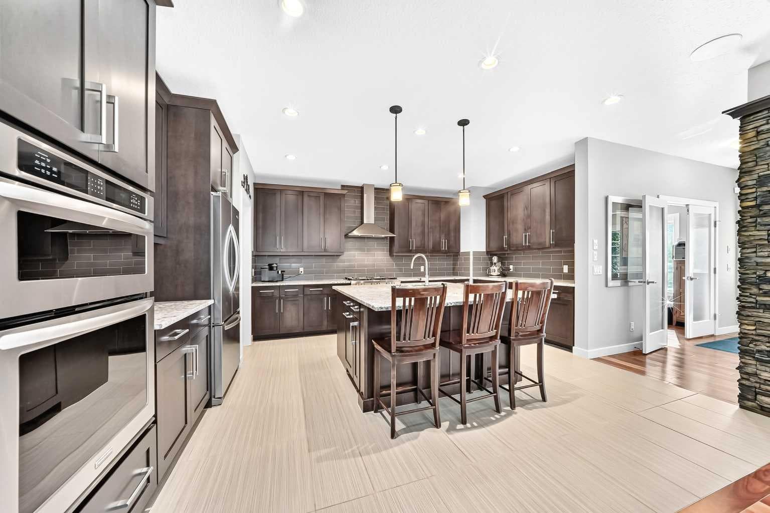 137 Aspenmere Circle 