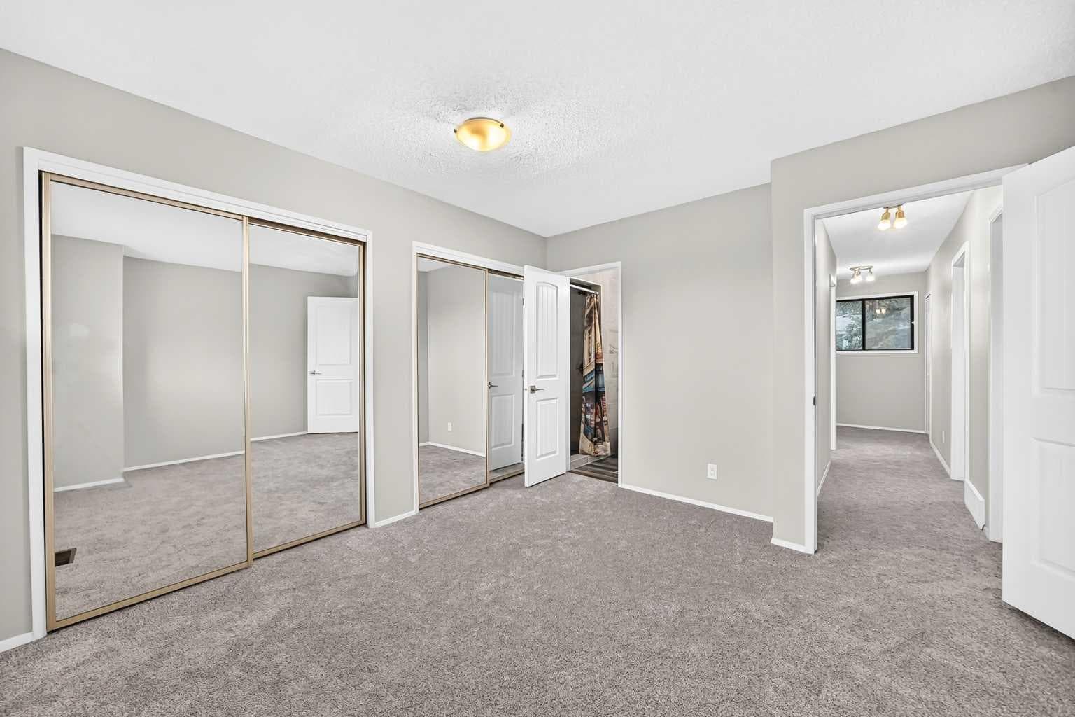 15, 2210 Oakmoor Drive SW