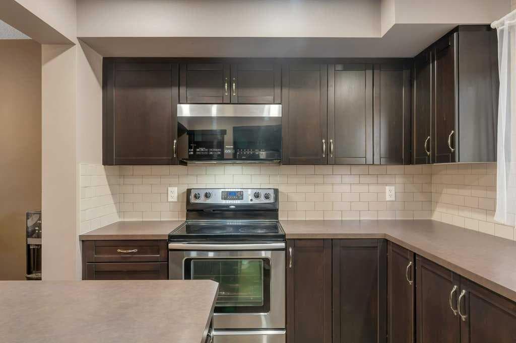 66 Reunion Grove NW