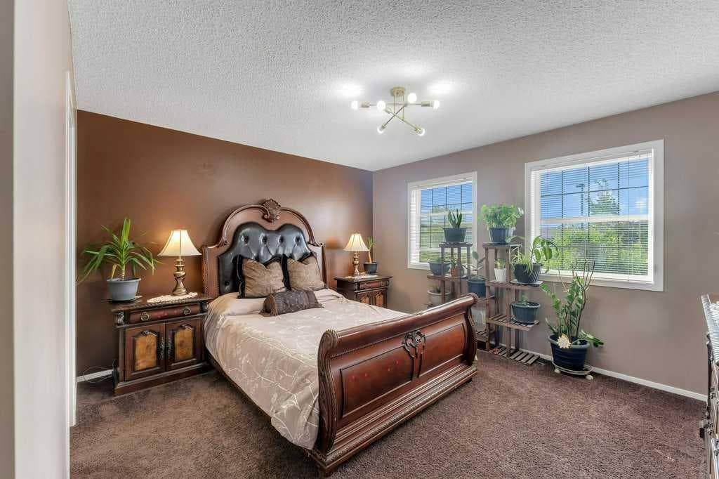66 Reunion Grove NW