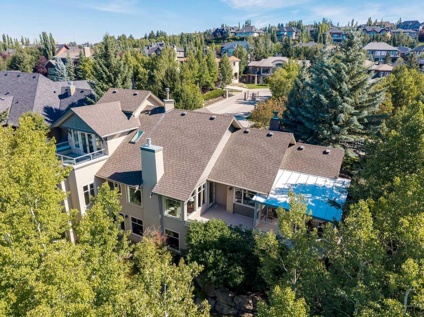 68 Spring Valley Way SW
