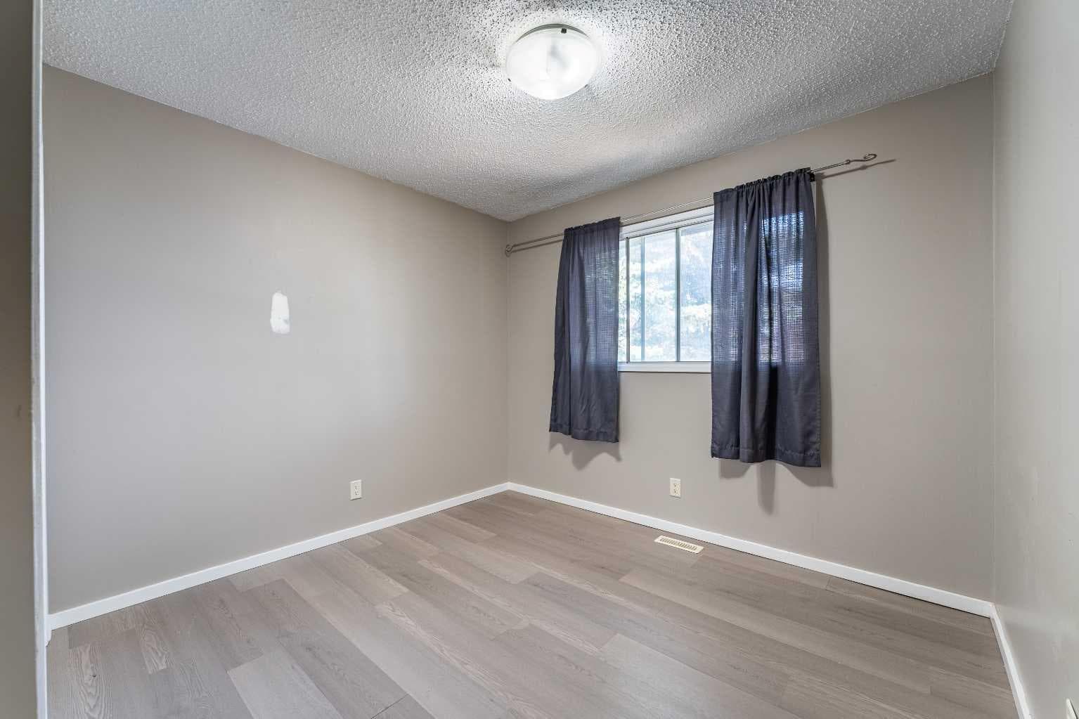 84 Templehill Drive NE