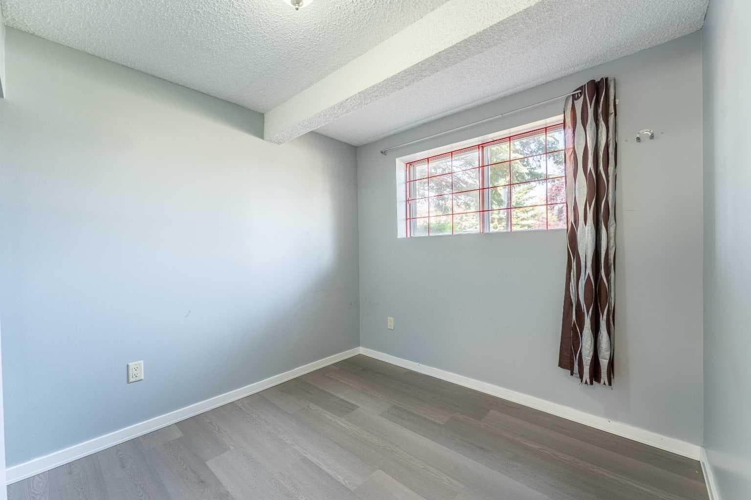 84 Templehill Drive NE