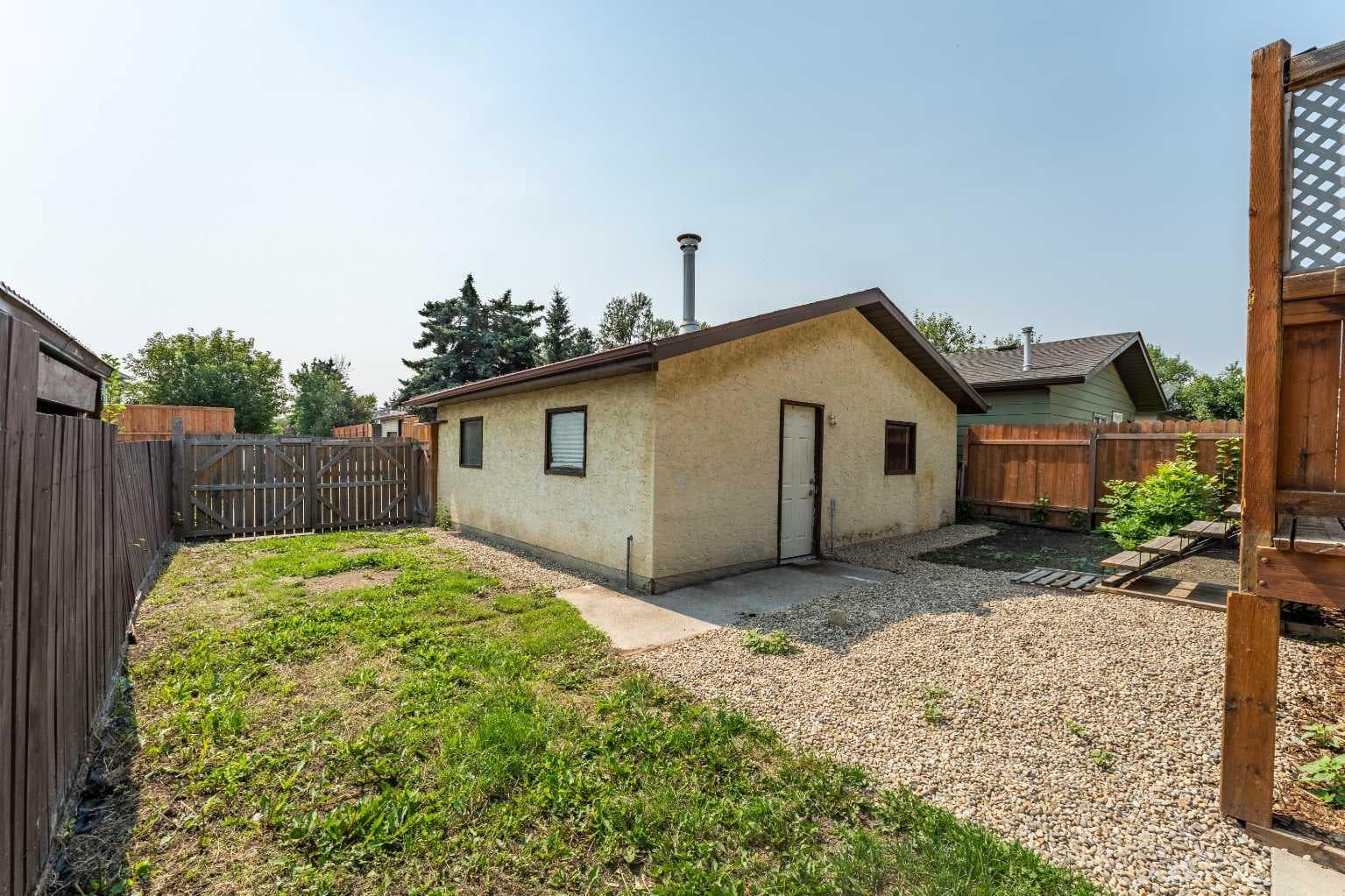 84 Templehill Drive NE