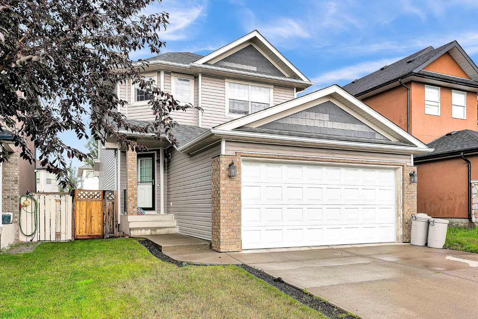 165 Saddlefield Place NE