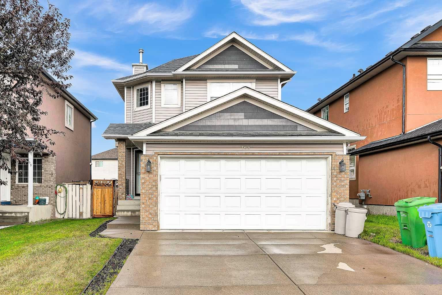 165 Saddlefield Place NE
