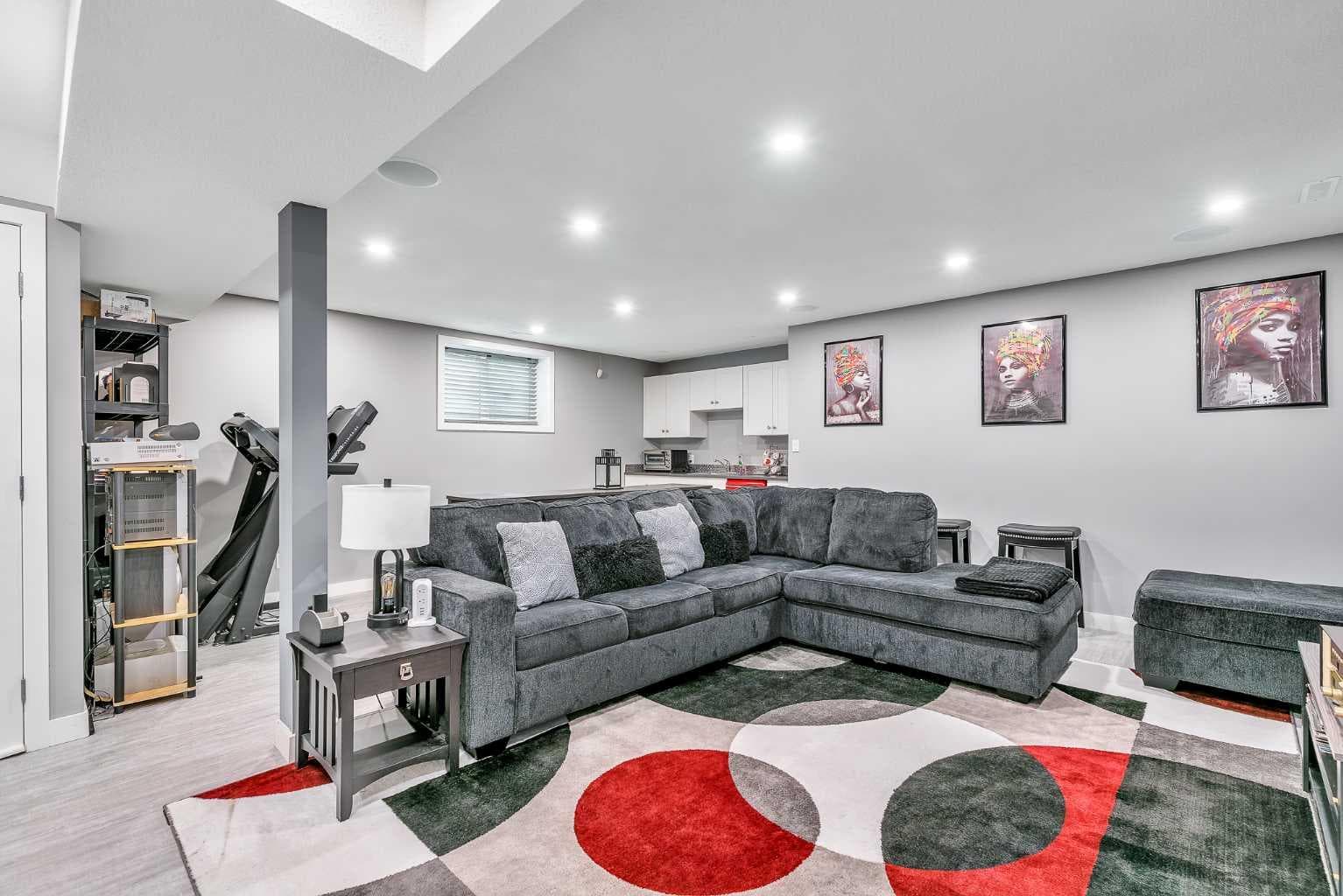 165 Saddlefield Place NE