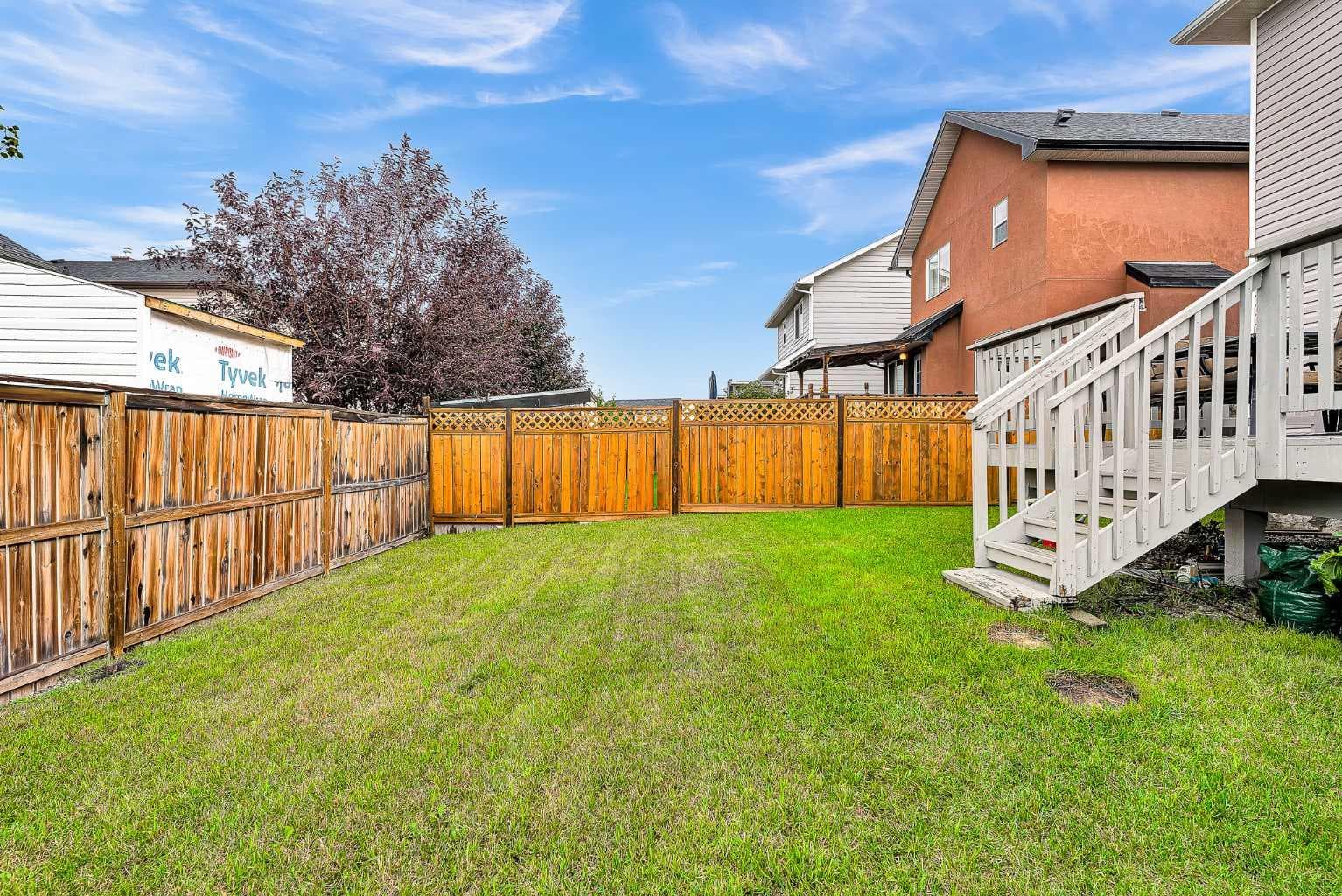 165 Saddlefield Place NE