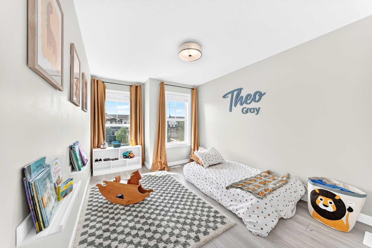 449 West Lakeview Drive 