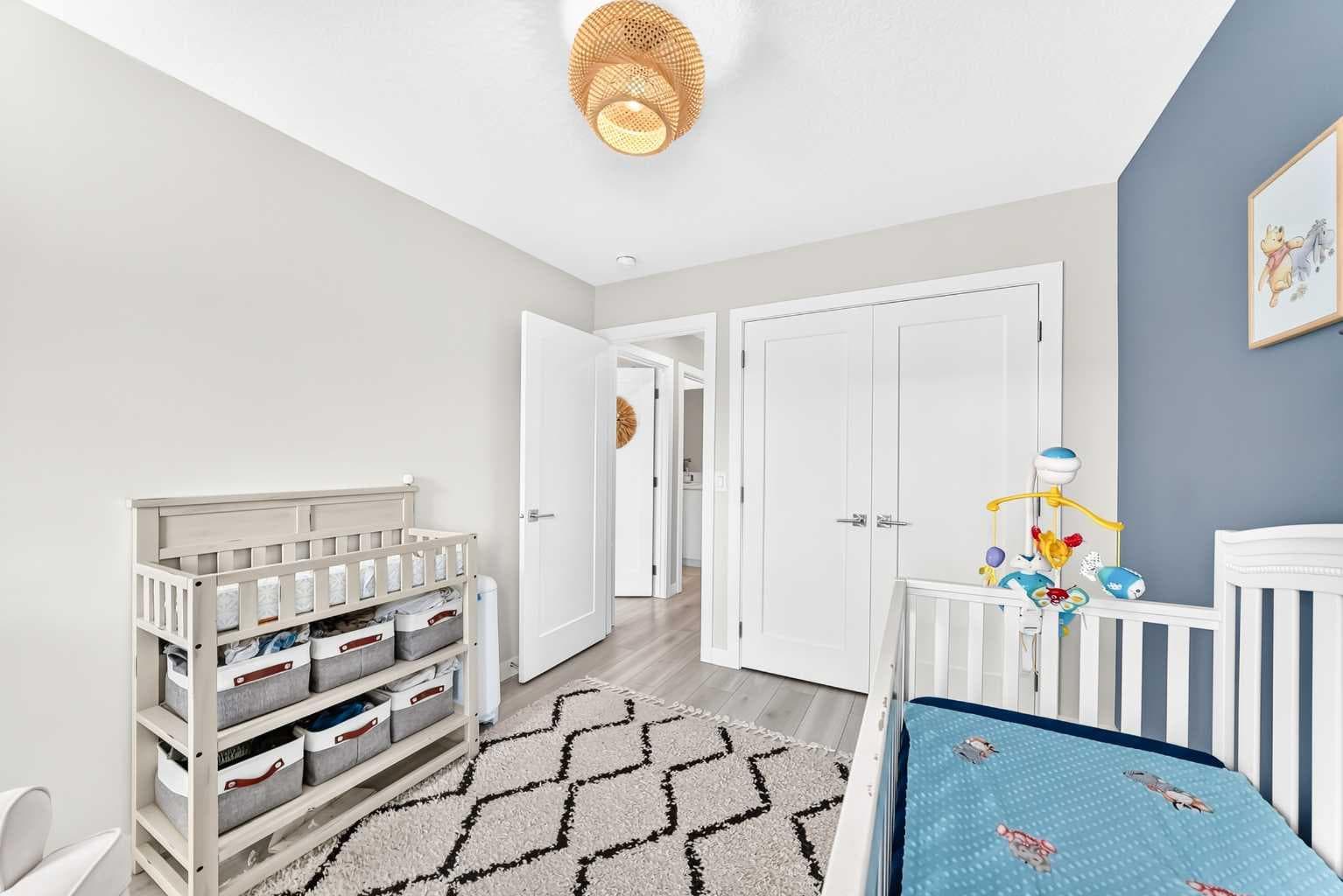 449 West Lakeview Drive 