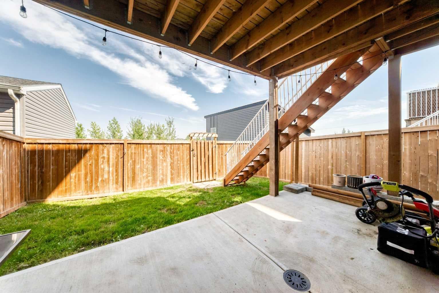 449 West Lakeview Drive 