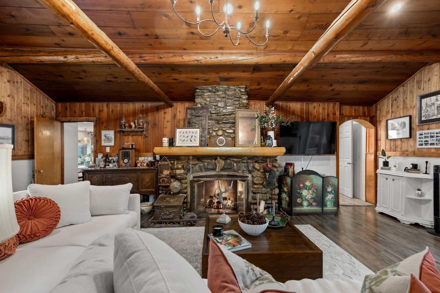 35 Bracken Point 