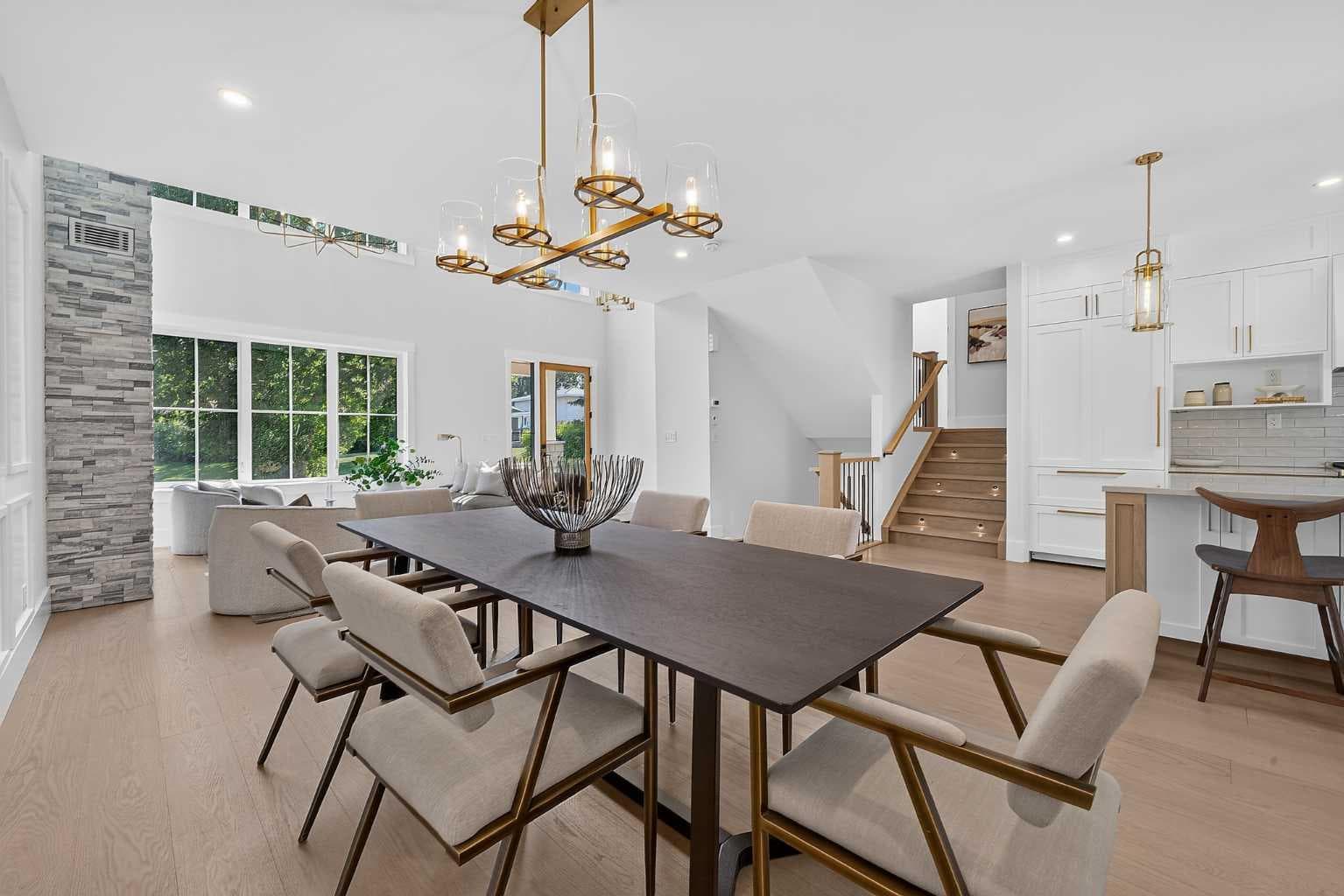 88 Woodlark Drive SW