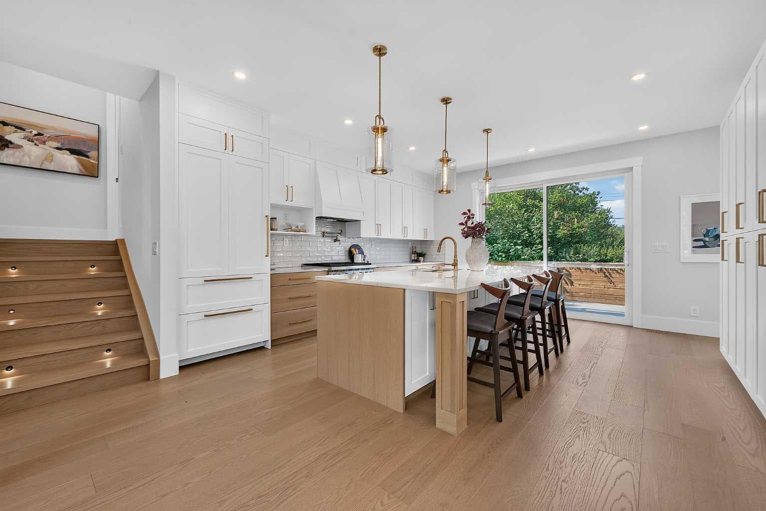 88 Woodlark Drive SW