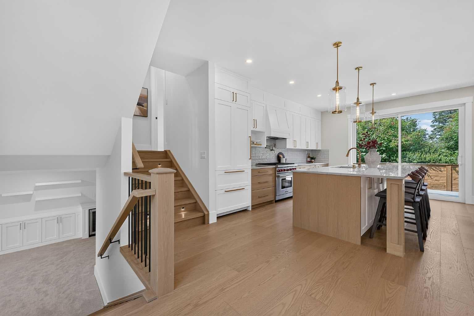88 Woodlark Drive SW