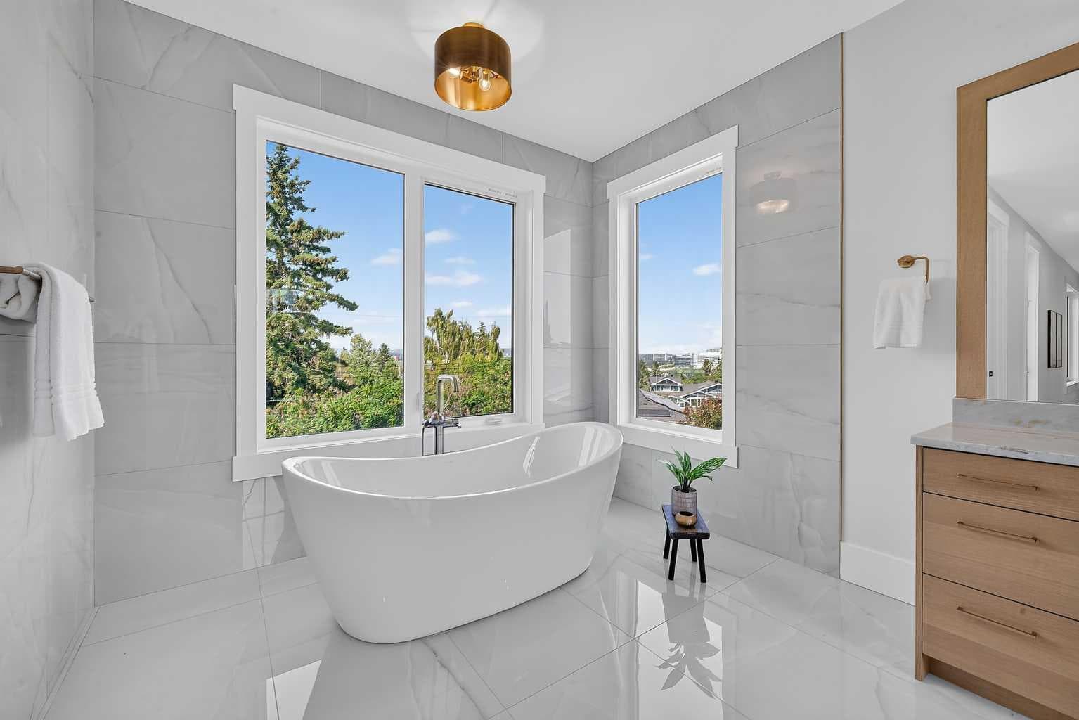 88 Woodlark Drive SW