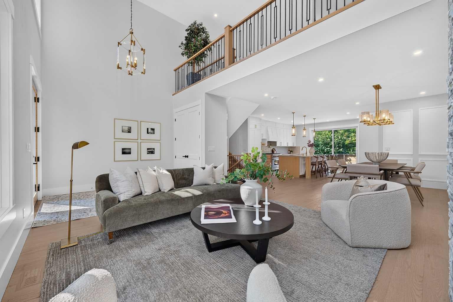 88 Woodlark Drive SW
