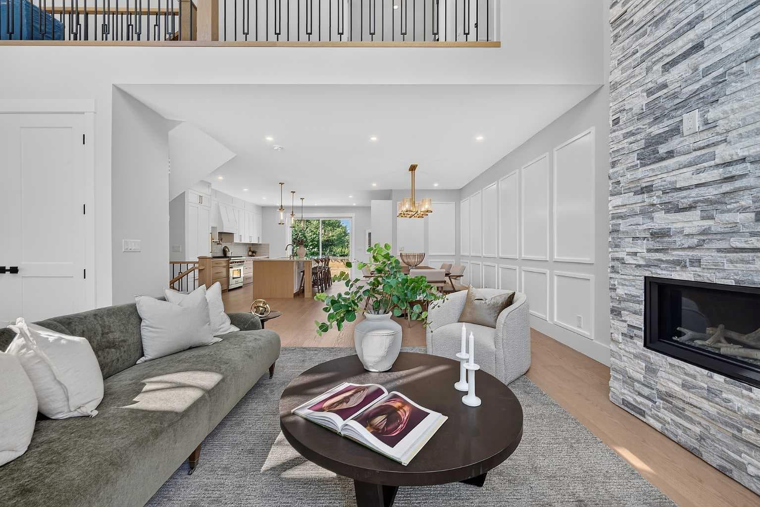 88 Woodlark Drive SW