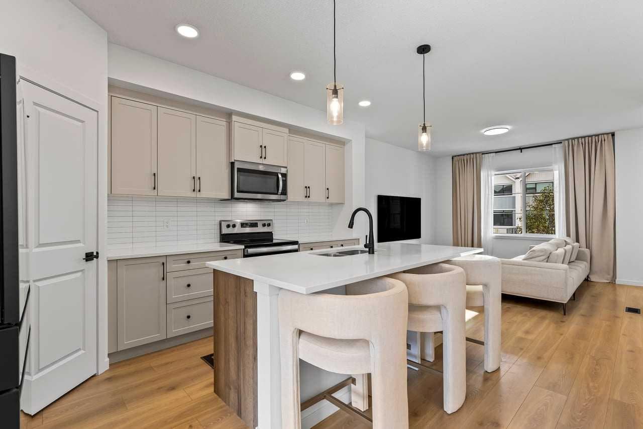 37 Sage Hill Path NW