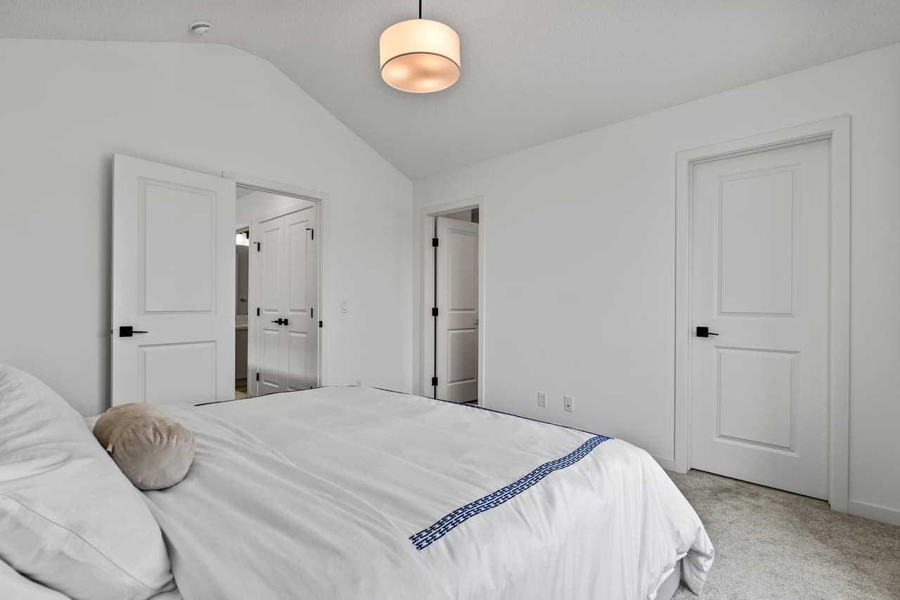 37 Sage Hill Path NW