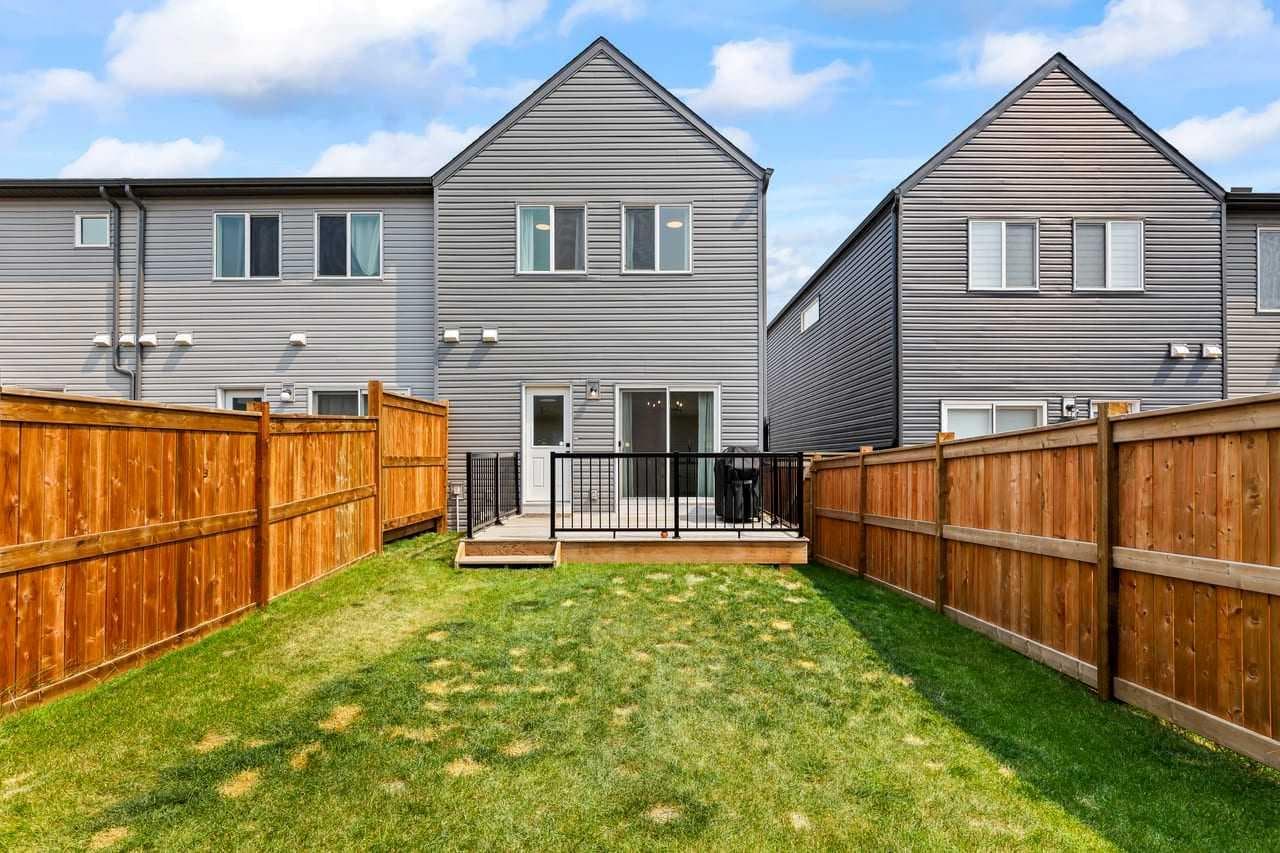 37 Sage Hill Path NW