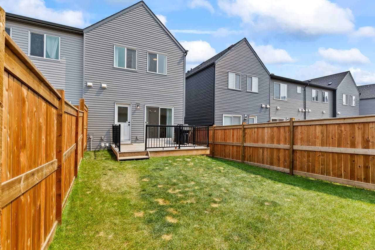 37 Sage Hill Path NW