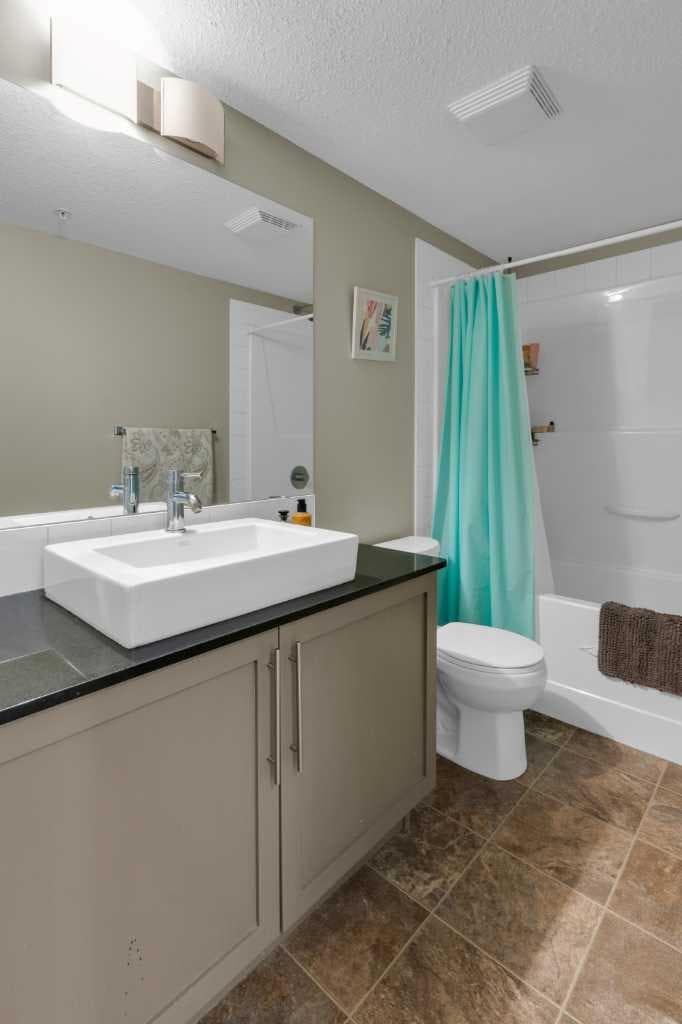 1209, 155 Skyview Ranch Way NE