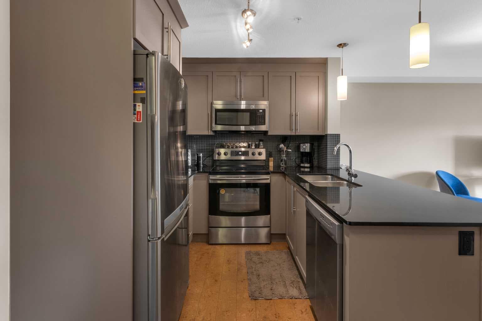 1209, 155 Skyview Ranch Way NE