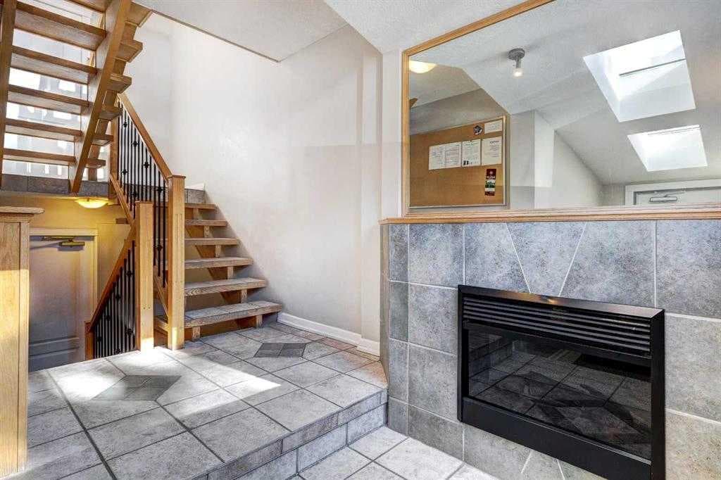 401, 2515 14A Street SW