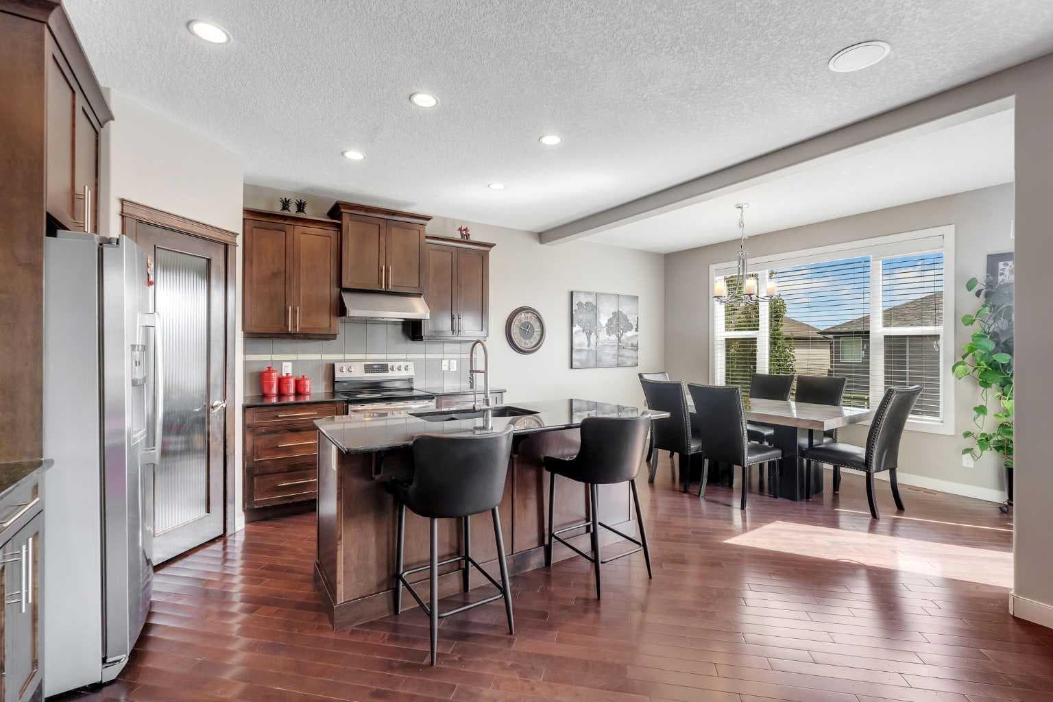 130 Brightonwoods Grove SE