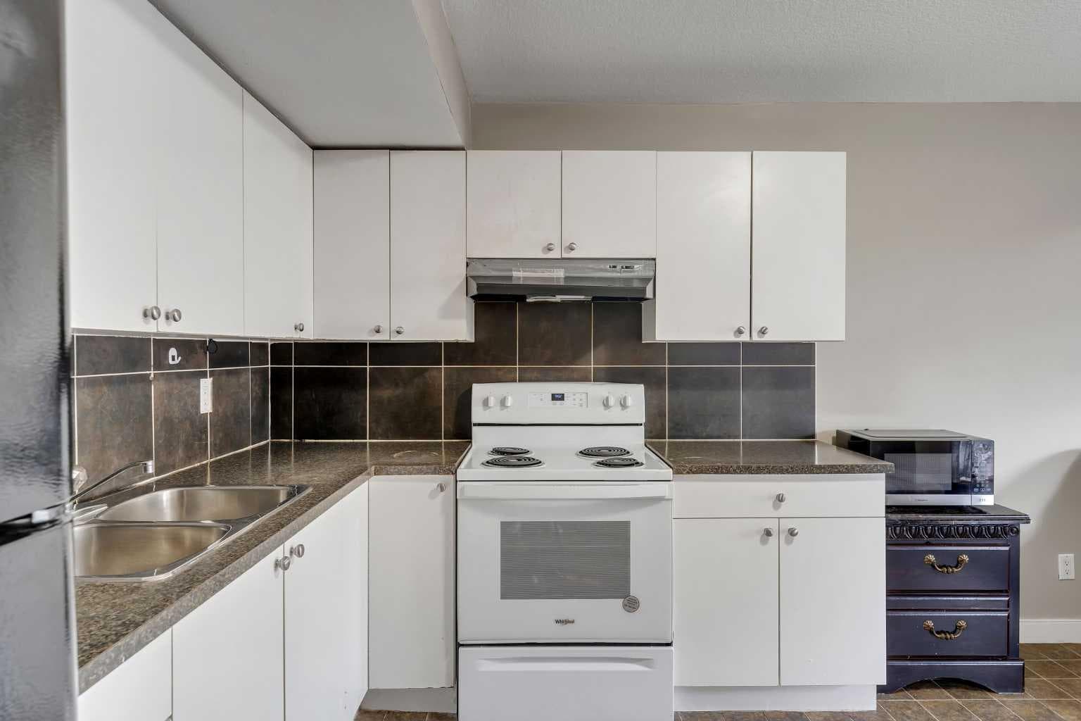 130 Brightonwoods Grove SE