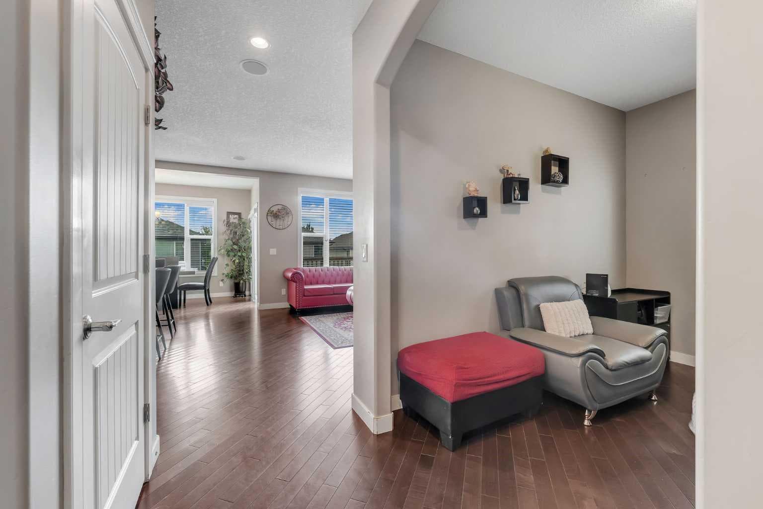 130 Brightonwoods Grove SE
