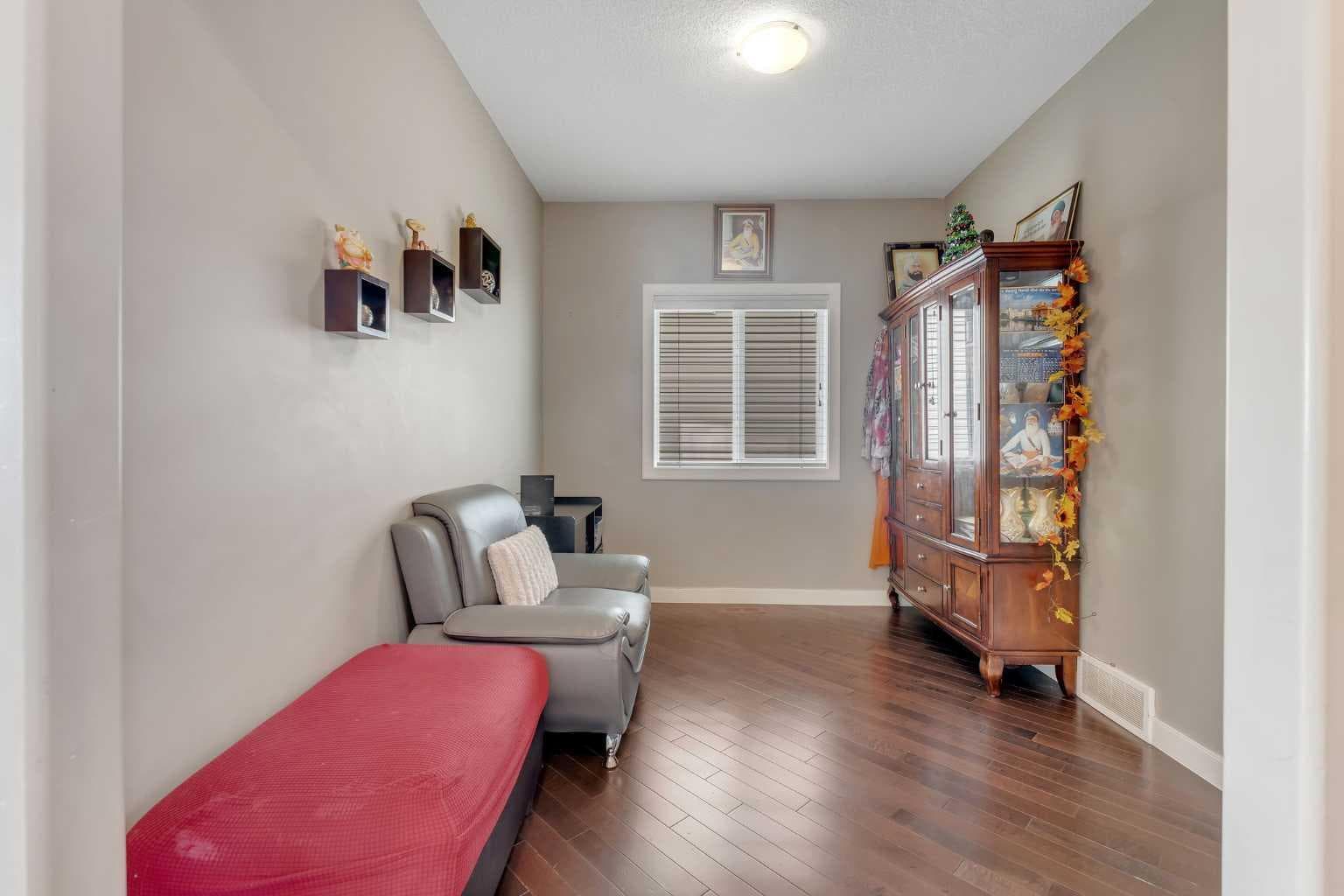 130 Brightonwoods Grove SE