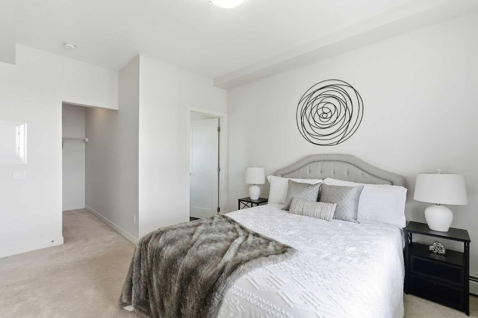 320, 20 Walgrove Walk SE