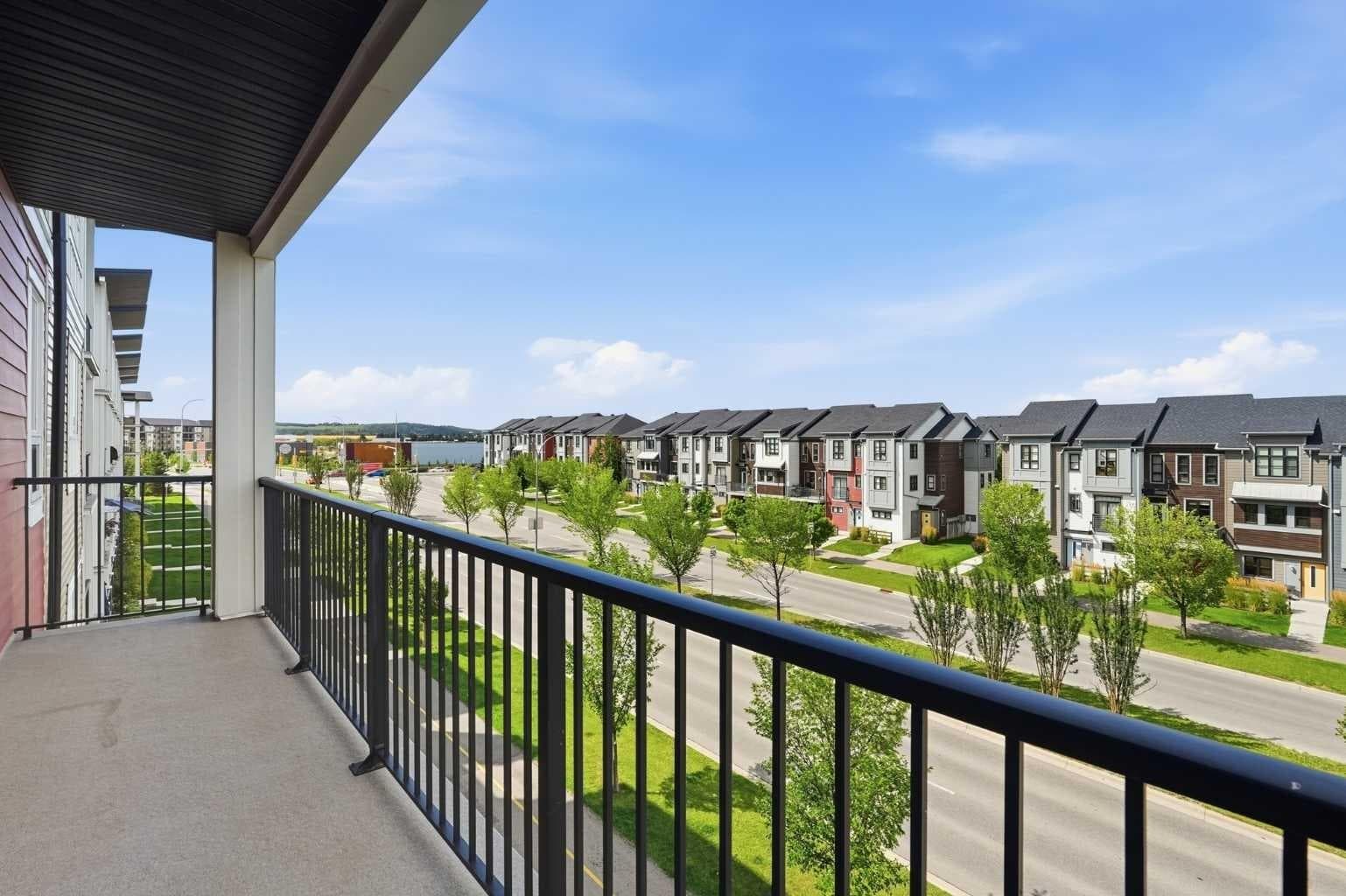 320, 20 Walgrove Walk SE